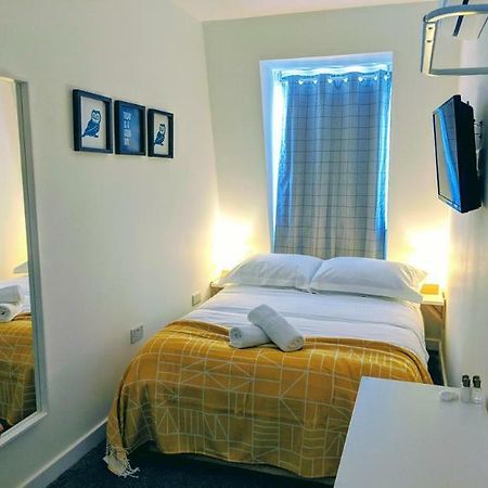 Oyo Lifestyle Wembar Hotel London Luaran gambar
